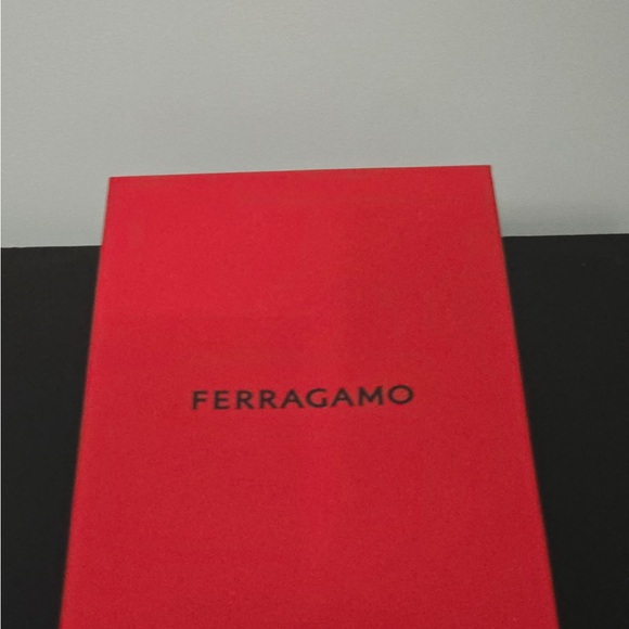 Salvatore Ferragamo White Dust Bags (Pair) - Picture 7 of 10